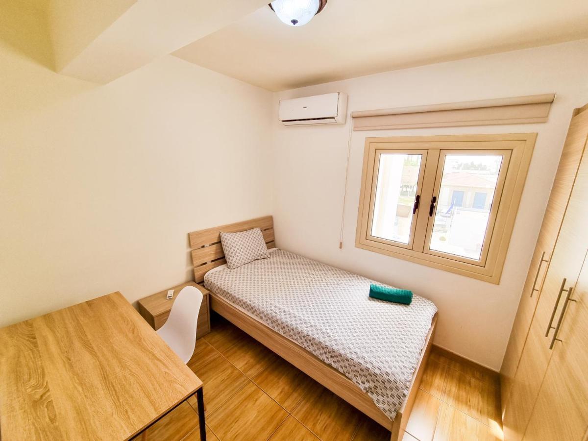 Sunbay City Rooms Larnaca Exterior photo